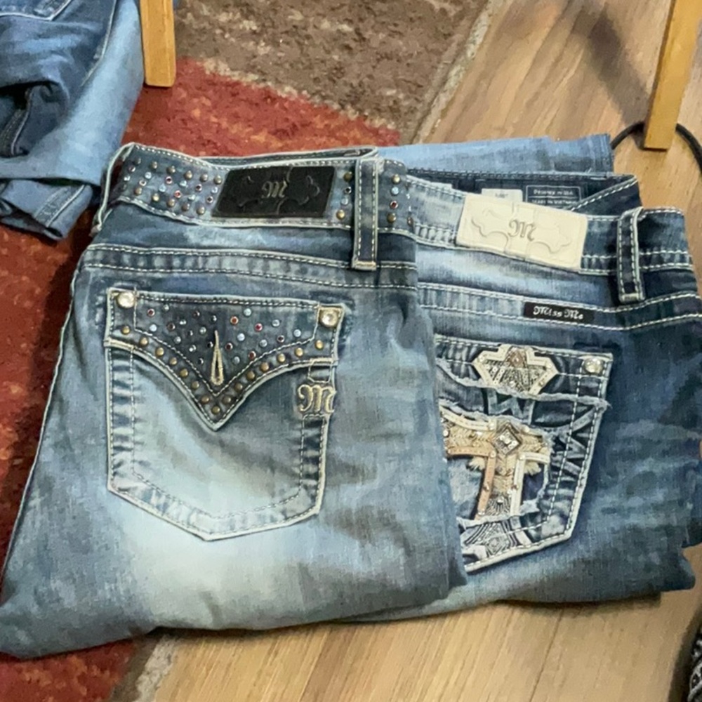 LOT OF TWO MISS ME JEANS